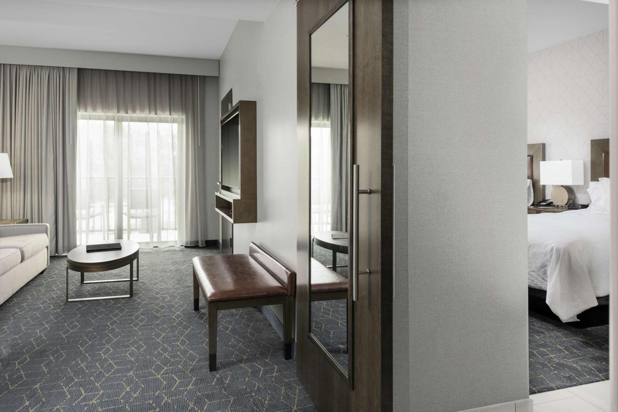 Embassy Suites By Hilton Grand Rapids Downtown Екстериор снимка